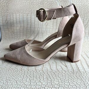 Lulus Women's Molly Mae Taupe Suede Pointed-Toe Ankle Strap Pump Shoes Size 6